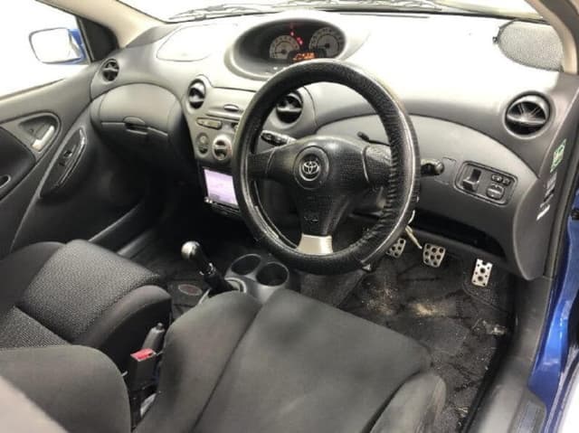 2001 Toyota Vitz JDM car for sale — photo 6 of 6