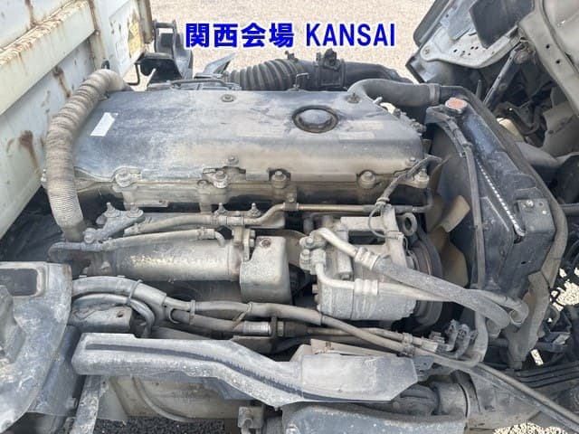 2005 Isuzu Elf JDM car for sale — photo 8 of 8