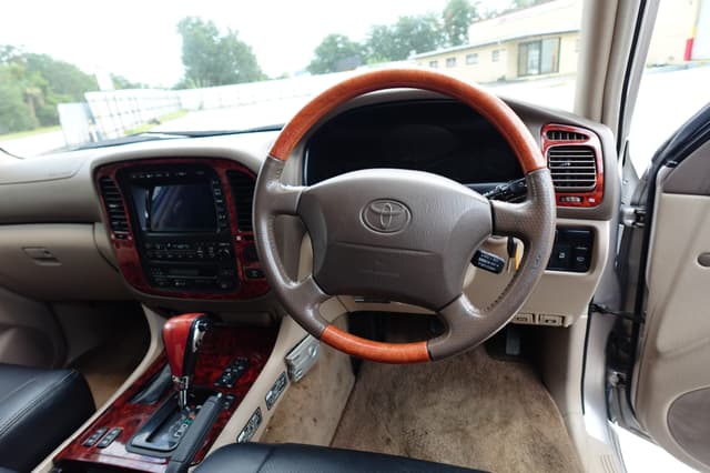 2000 Toyota Land Cruiser JDM car for sale — photo 17 of 20