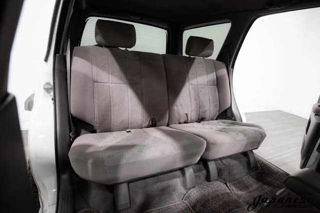 2000 Toyota Hilux Surf JDM car for sale — photo 17 of 25