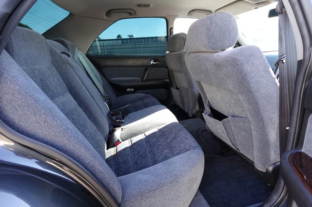 1995 Nissan Cedric JDM car for sale — photo 20 of 21
