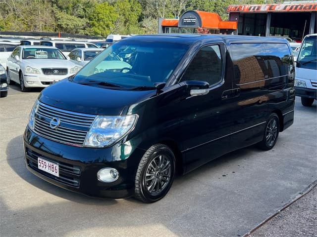 2008 Nissan Elgrand JDM car for sale — photo 10 of 16