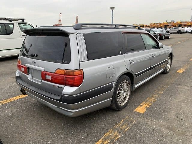 1997 Nissan Stagea JDM car for sale — photo 4 of 10
