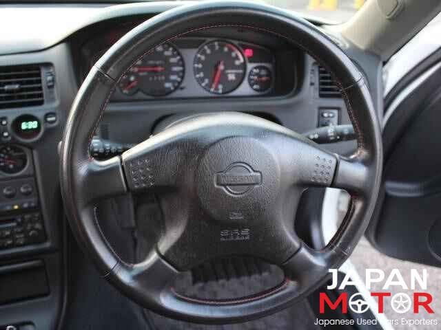 1998 Nissan Skyline JDM car for sale — photo 6 of 10
