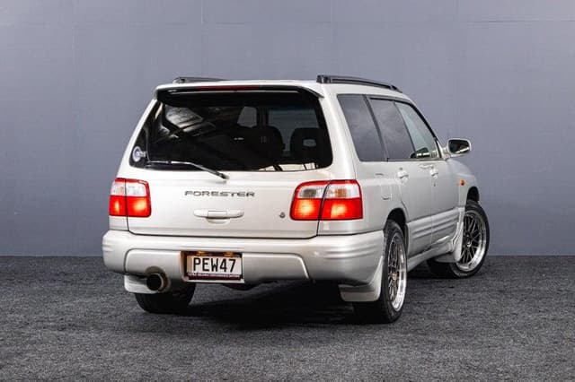 2000 Subaru Forester JDM car for sale — photo 8 of 19