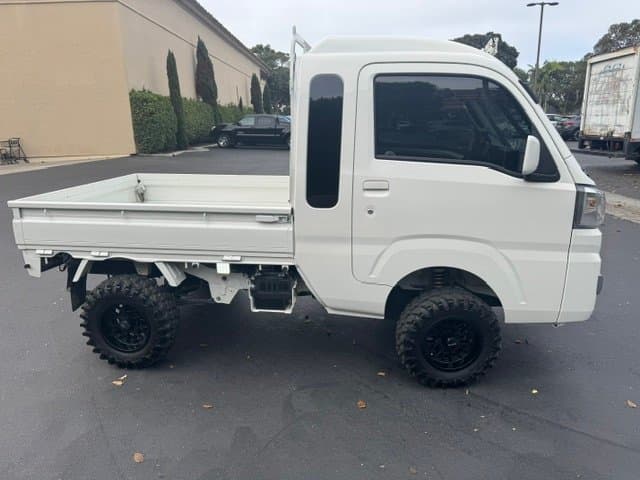 2022 Daihatsu Hijet JDM car for sale — photo 5 of 14