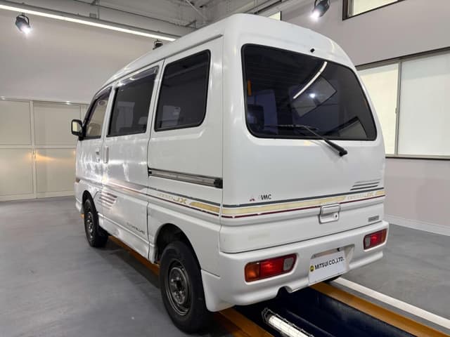 1993 Mitsubishi Minicab JDM car for sale — photo 4 of 25
