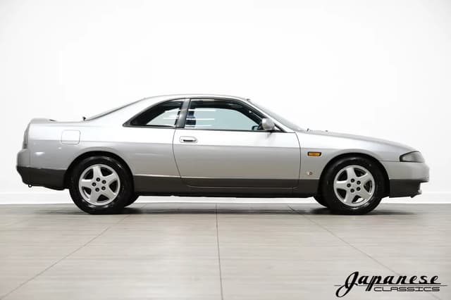 1994 Nissan Skyline JDM car for sale — photo 5 of 25