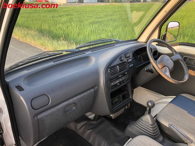 1998 Daihatsu Hijet JDM car for sale — photo 9 of 21