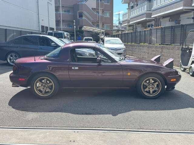1996 Mazda Roadster (Eunos Roadster / MX-5) JDM car for sale — photo 11 of 20