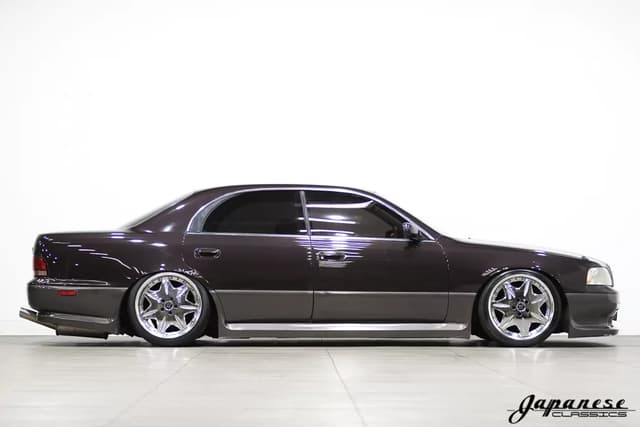 1992 Toyota Crown JDM car for sale — photo 5 of 25