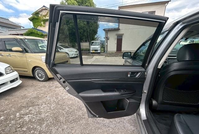 2009 Subaru Legacy JDM car for sale — photo 22 of 25