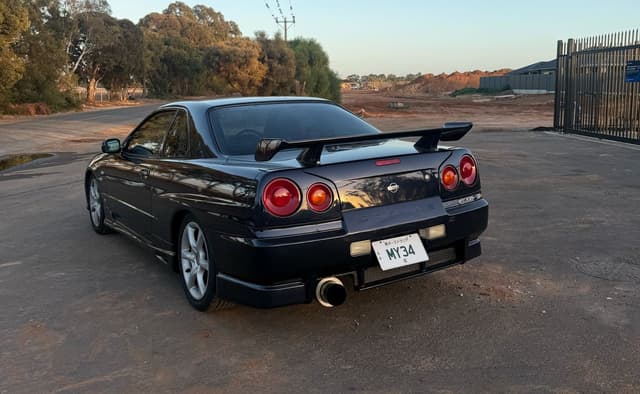 1999 Nissan Skyline JDM car for sale — photo 8 of 10