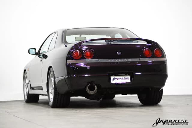 1993 Nissan Skyline JDM car for sale — photo 6 of 25