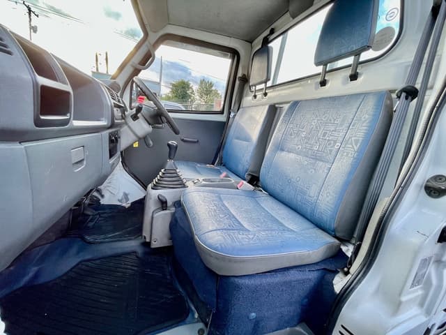 1999 Mitsubishi Minicab JDM car for sale — photo 24 of 25