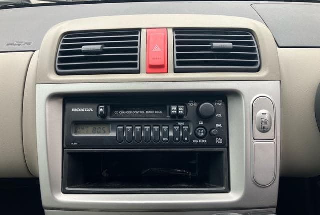 2004 Honda Life JDM car for sale — photo 14 of 19