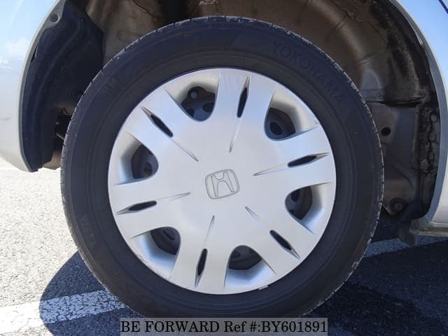 2010 Honda Fit JDM car for sale — photo 11 of 25