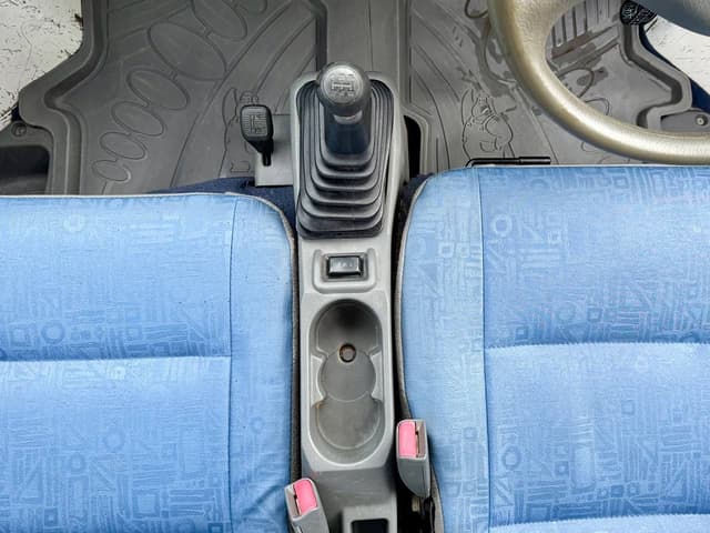 2000 Mitsubishi Minicab JDM car for sale — photo 24 of 25