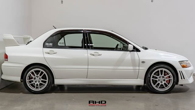 2001 Mitsubishi Lancer Evolution JDM car for sale — photo 8 of 25