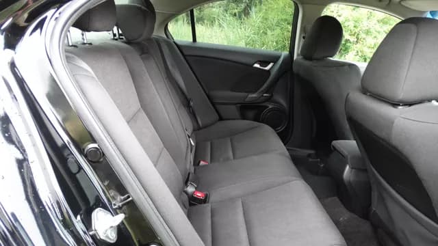 2009 Honda Accord JDM car for sale — photo 14 of 24
