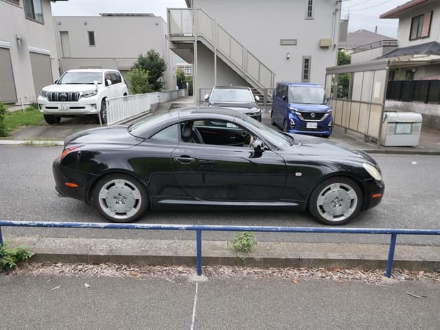 2001 Toyota Soarer JDM car for sale — photo 4 of 25