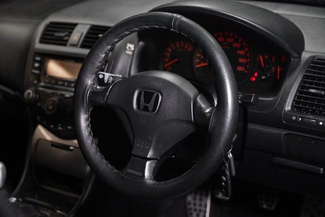 2004 Honda Accord JDM car for sale — photo 17 of 20