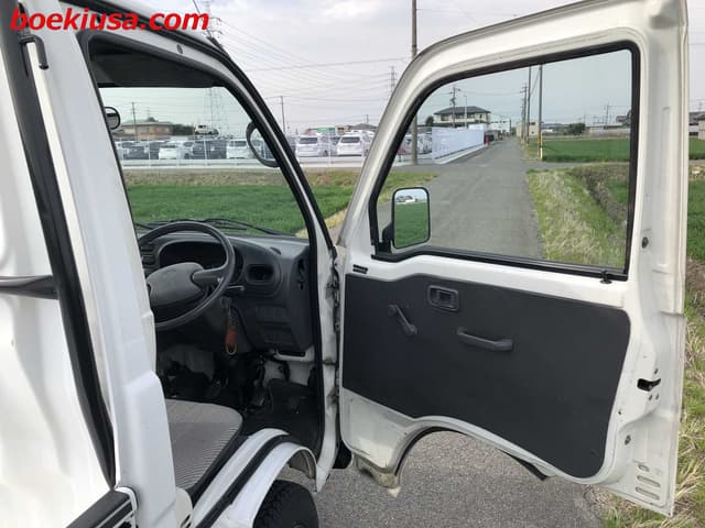 1996 Daihatsu Hijet JDM car for sale — photo 12 of 23