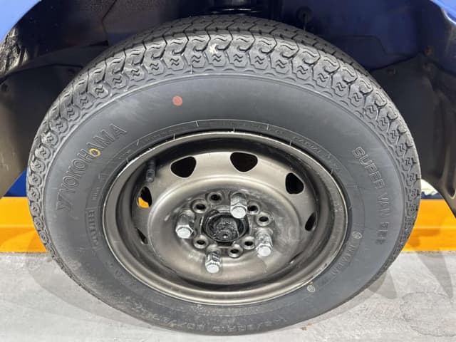 1998 Mitsubishi Minicab JDM car for sale — photo 16 of 23
