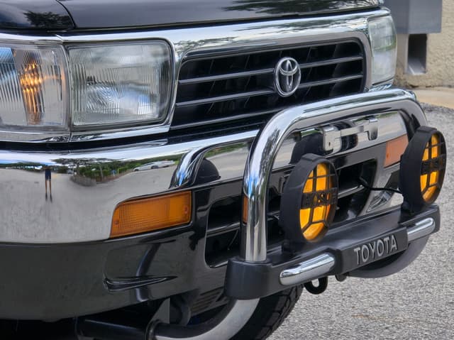 1995 Toyota Hilux Surf JDM car for sale — photo 8 of 20