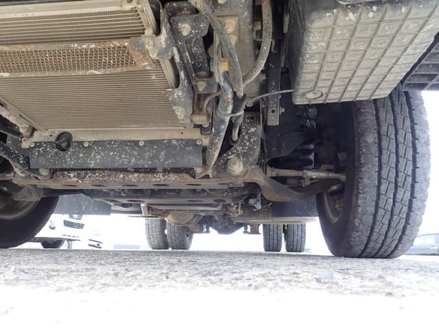 2011 Isuzu Elf JDM car for sale — photo 18 of 25