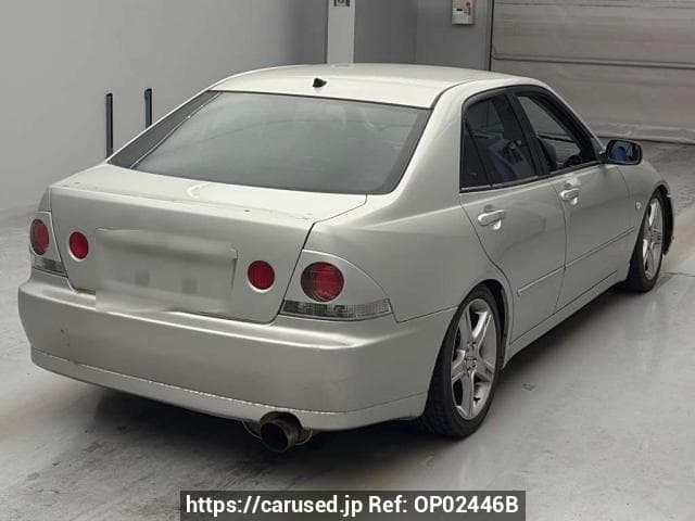 2001 Toyota Altezza JDM car for sale — photo 2 of 3