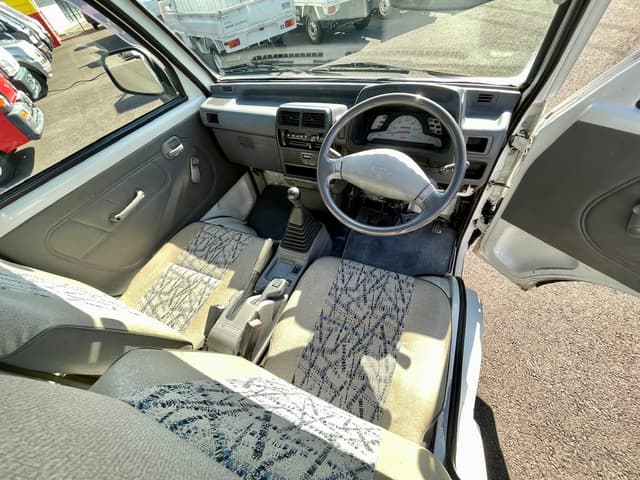 1997 Mitsubishi Minicab JDM car for sale — photo 16 of 25