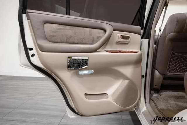 2000 Toyota Land Cruiser JDM car for sale — photo 21 of 25