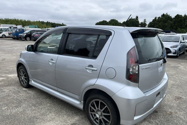 2009 Toyota JDM car for sale — photo 2 of 25