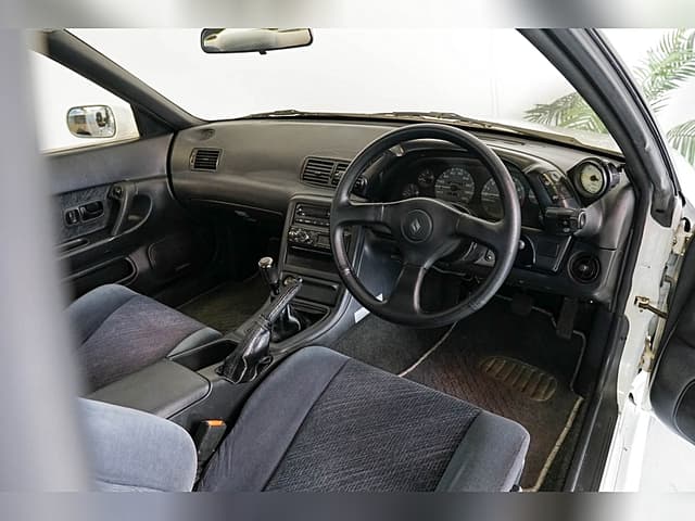 1991 Nissan Skyline JDM car for sale — photo 13 of 25