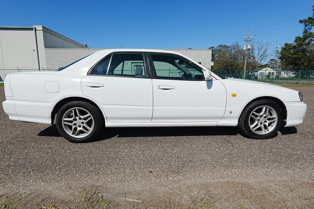 1999 Nissan Skyline JDM car for sale — photo 15 of 17