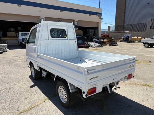 1996 Mitsubishi Minicab JDM car for sale — photo 5 of 25