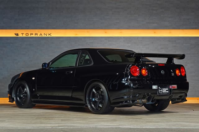 2002 Nissan Skyline JDM car for sale — photo 2 of 25