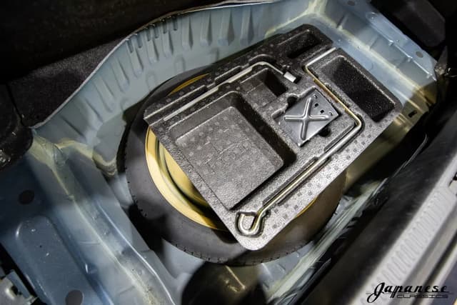 2000 Toyota Altezza JDM car for sale — photo 22 of 25