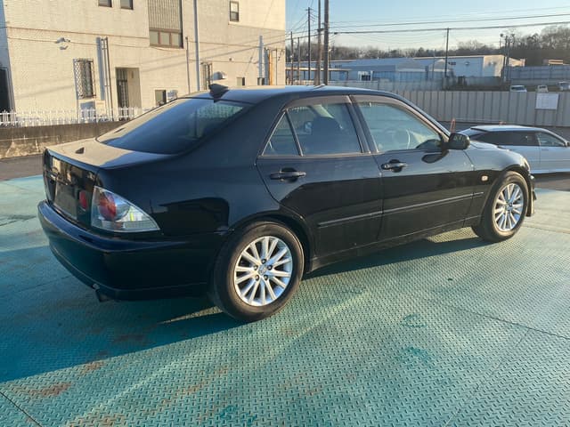 2000 Toyota Altezza JDM car for sale — photo 12 of 20