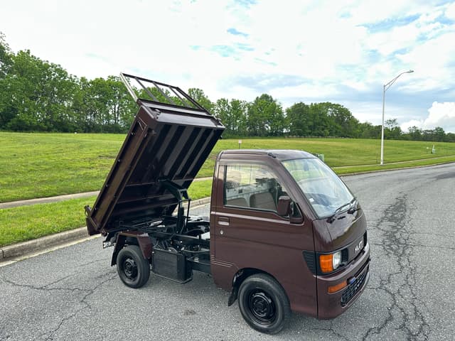 1995 Daihatsu Hijet JDM car for sale — photo 11 of 20