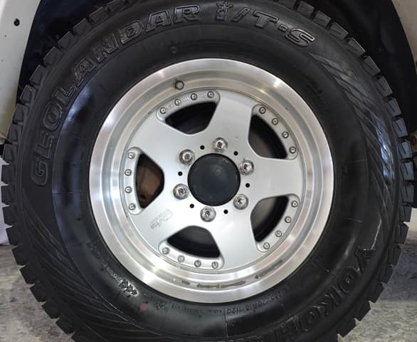 1999 Toyota Hilux Surf JDM car for sale — photo 19 of 21