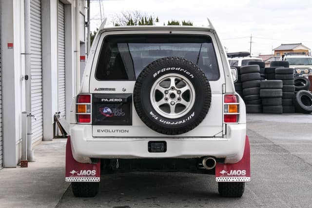 1997 Mitsubishi Pajero JDM car for sale — photo 24 of 25