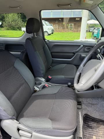 2000 Suzuki Jimny JDM car for sale — photo 11 of 16