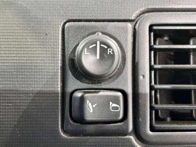 2001 Nissan X Trail JDM car for sale — photo 19 of 25