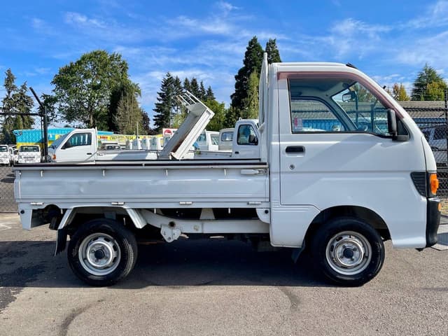 1997 Daihatsu Hijet JDM car for sale — photo 8 of 25