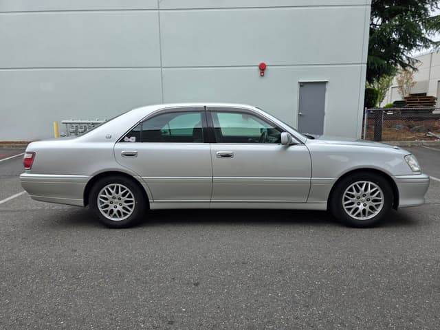 2000 Toyota Crown JDM car for sale — photo 6 of 13
