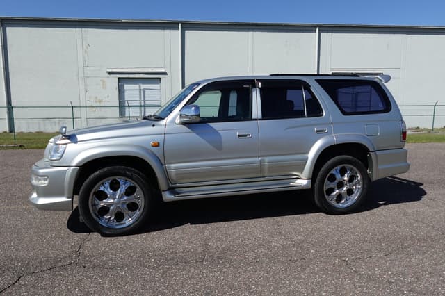 1999 Toyota Hilux Surf JDM car for sale — photo 4 of 21