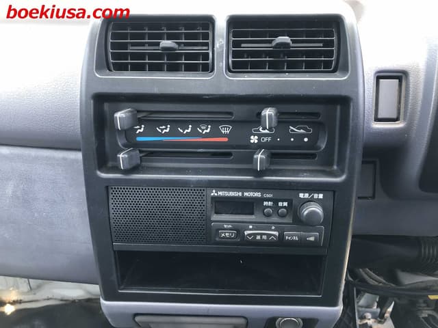 1996 Mitsubishi Minicab JDM car for sale — photo 17 of 22