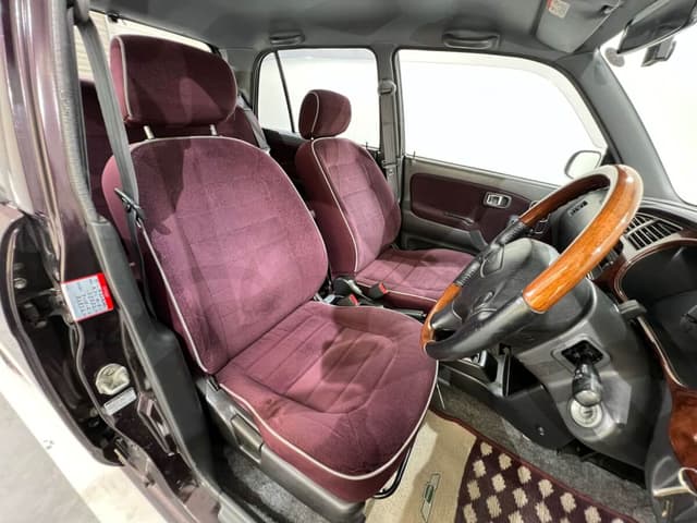 1999 Daihatsu Mira JDM car for sale — photo 10 of 25